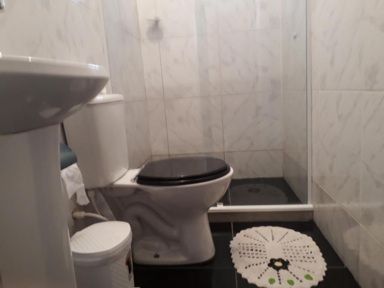 Quartos Em Casa In Caxias Da Paraiso Duque de Caxias Extérieur photo