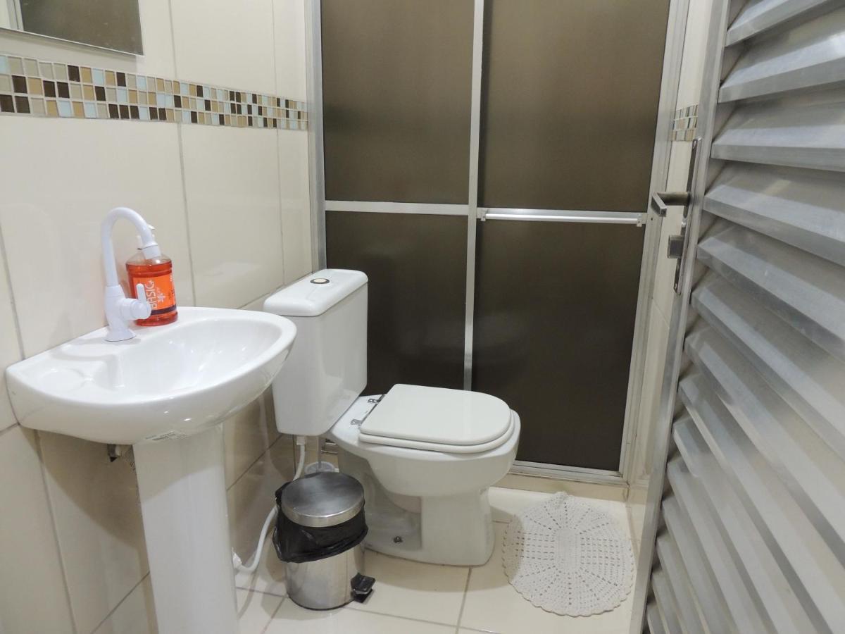 Quartos Em Casa In Caxias Da Paraiso Duque de Caxias Extérieur photo